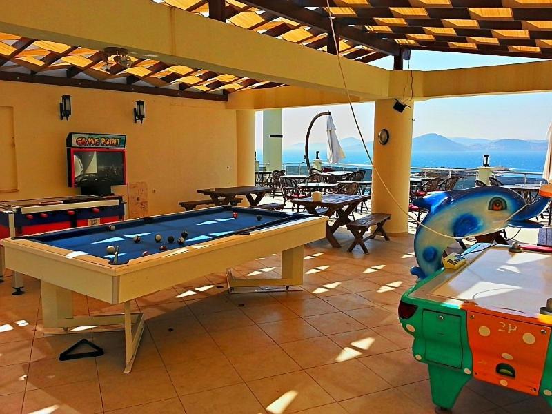 Royal Heights Apartments Bogazici Екстериор снимка