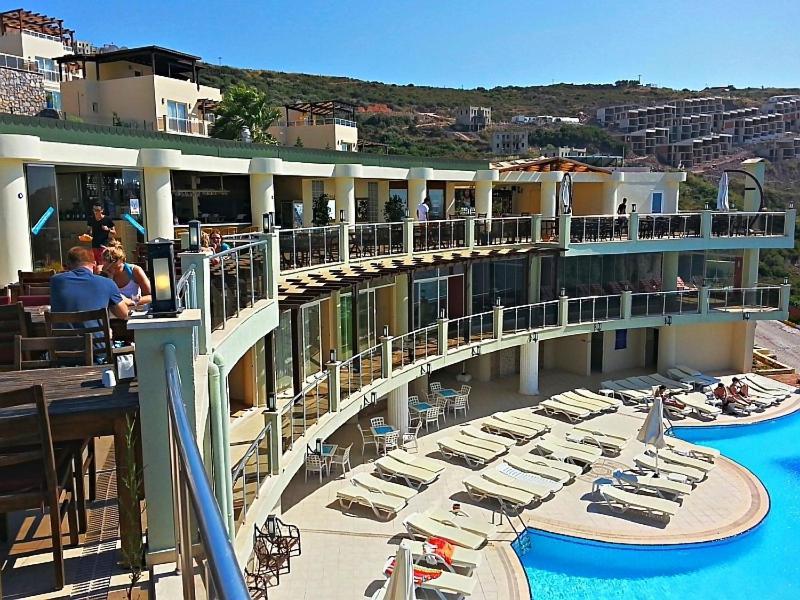 Royal Heights Apartments Bogazici Екстериор снимка